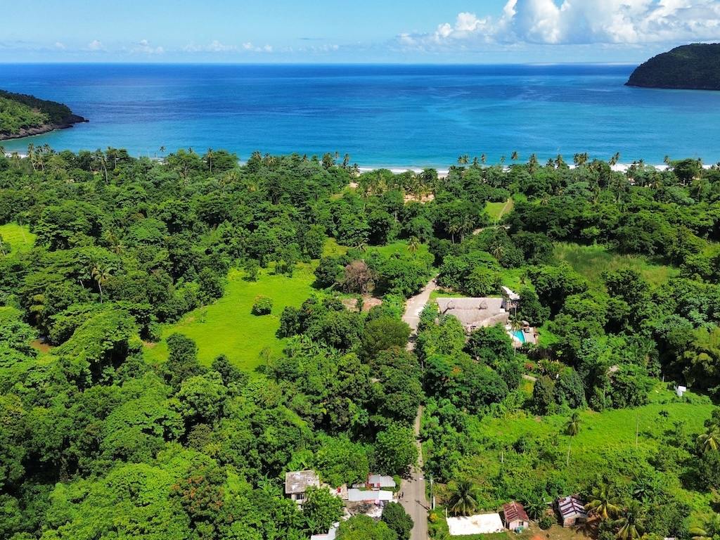 Resort playa el valle samana